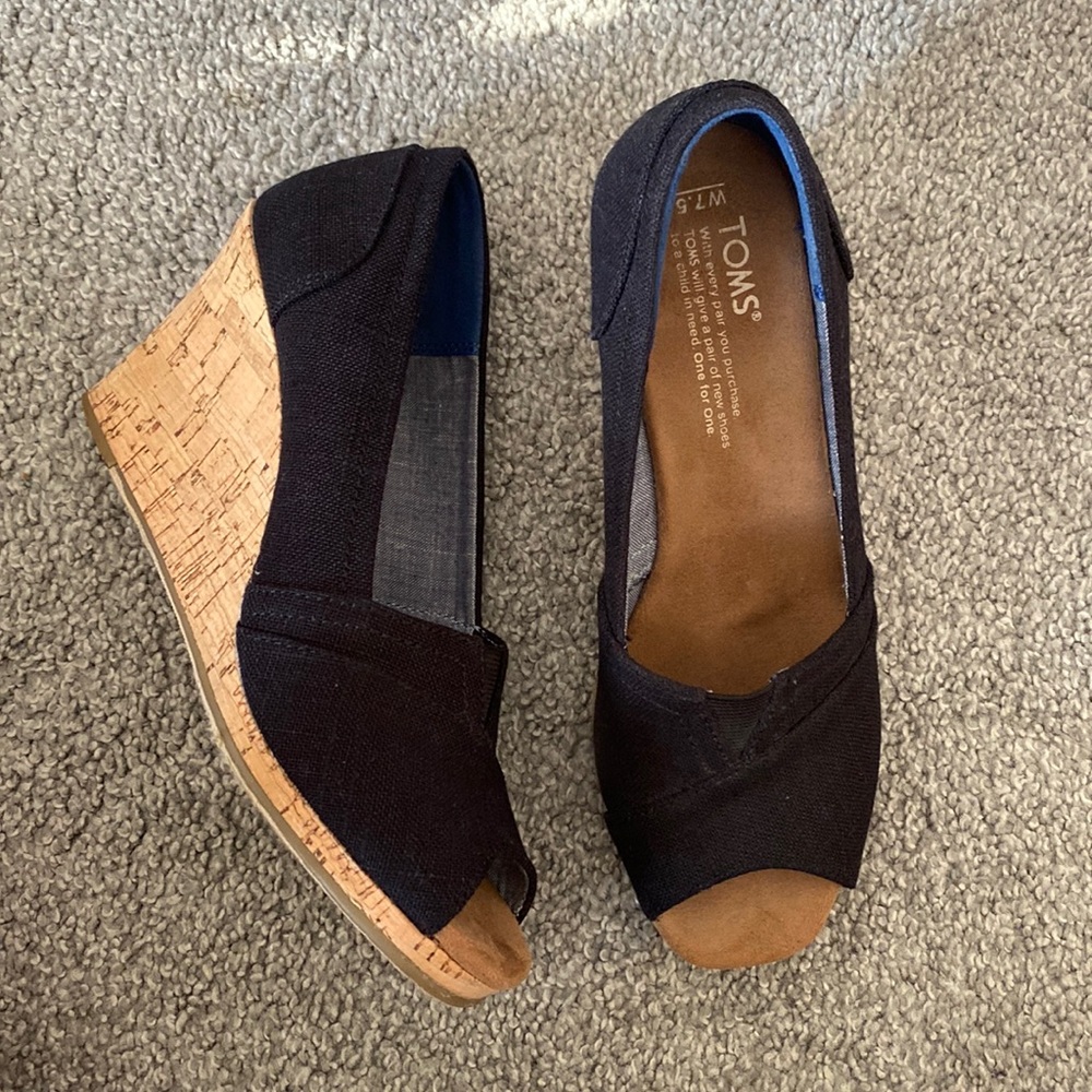 Toms Open Toe Wedge Heel, Black, size 7.5